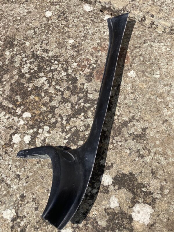 Windscreen Pillar Trim Right Hand – Fibreglass