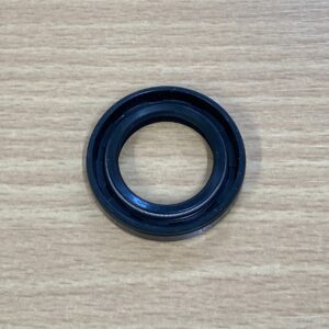 Oil Seal Rear Of Inlet Camshaft - Europa
